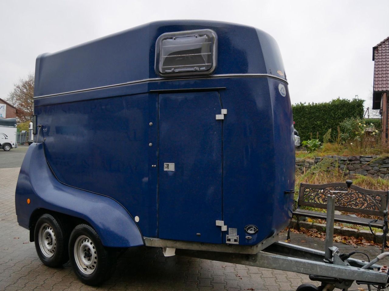 Böckmann Uno schwenkbare Klappe Fohlengitter — used livestock trailer for sale
