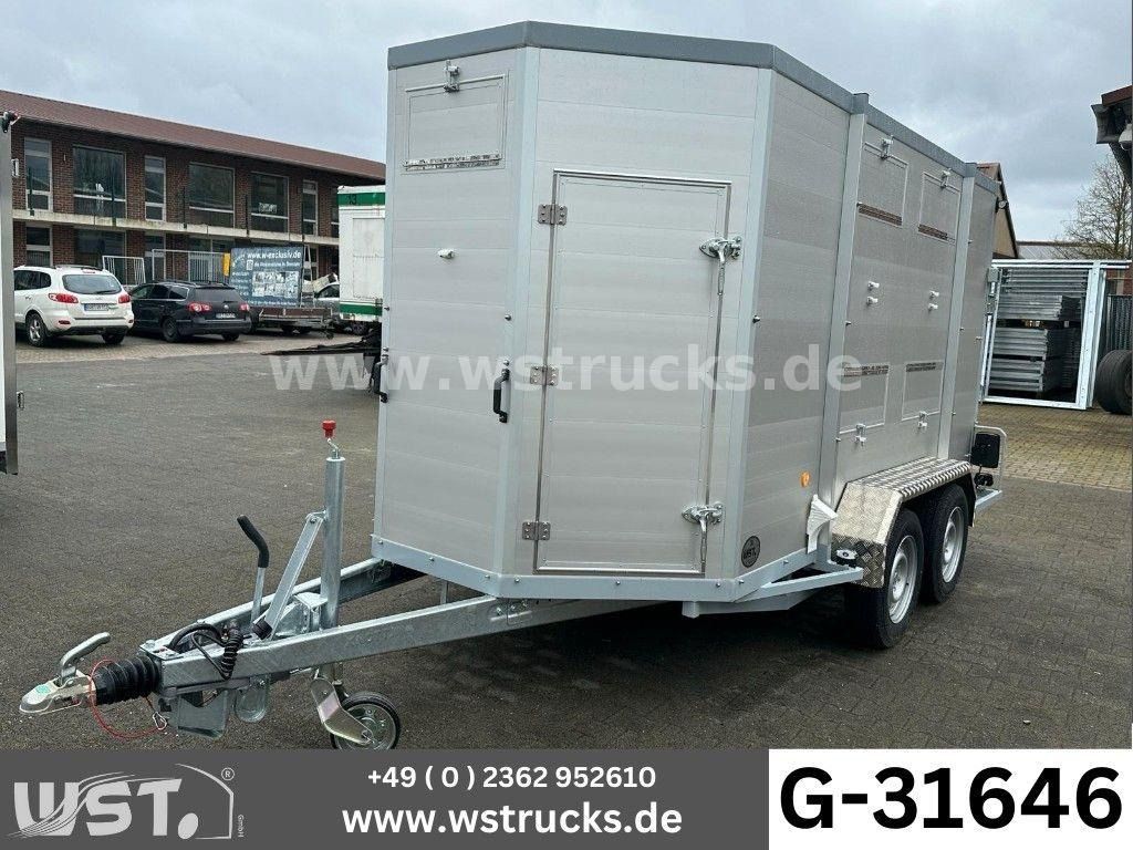 WST Edition 4000 Festes Dach Viehanhänger — remorque bétaillère d'occasion à vendre