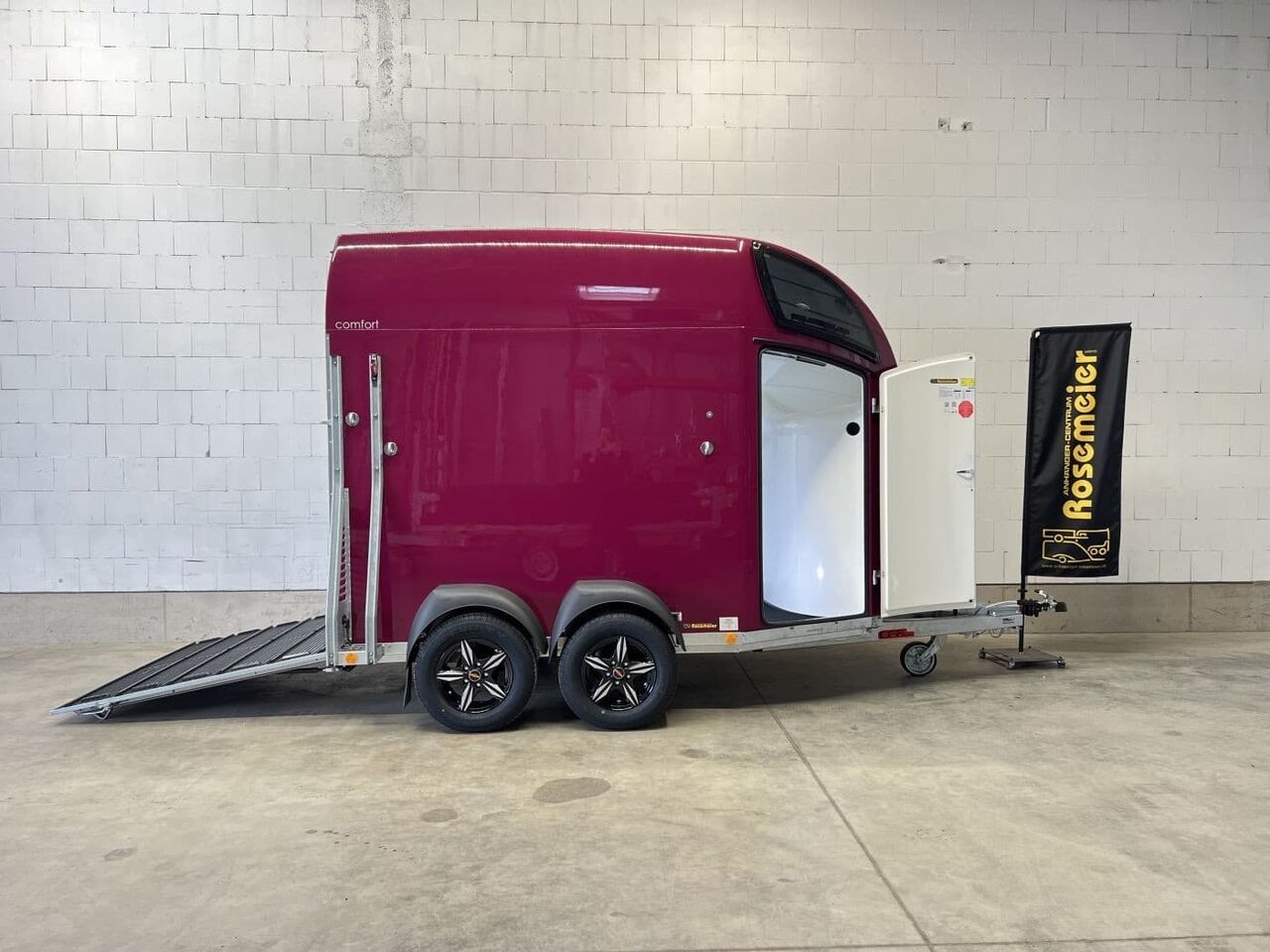 Böckmann Comfort Neu ALF Pferdeanhänger — remorque bétaillère d'occasion à vendre