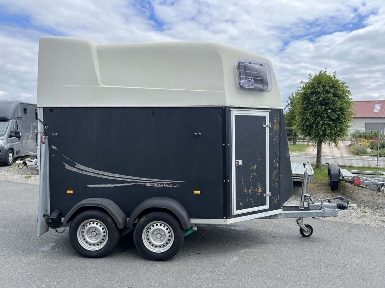 WM MEYER WM P/1 Pferdeanhänger — used livestock trailer for sale