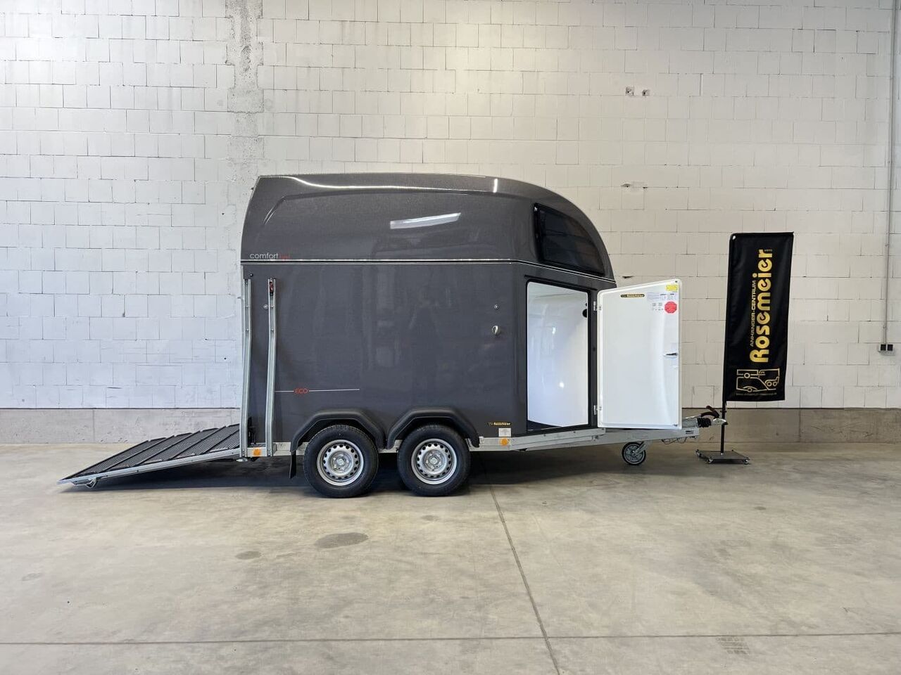 Böckmann Comfort Esprit Eco Pferdeanhänger — used livestock trailer for sale