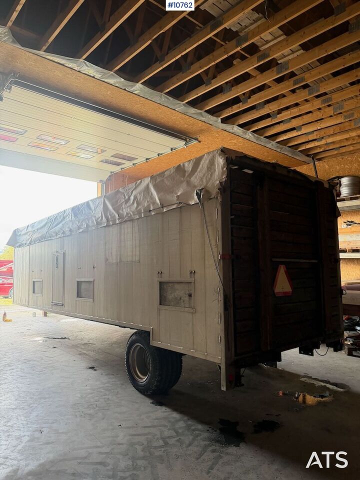 Livestock truck, a livestock body built onto a truck chassis — used livestock trailer for sale