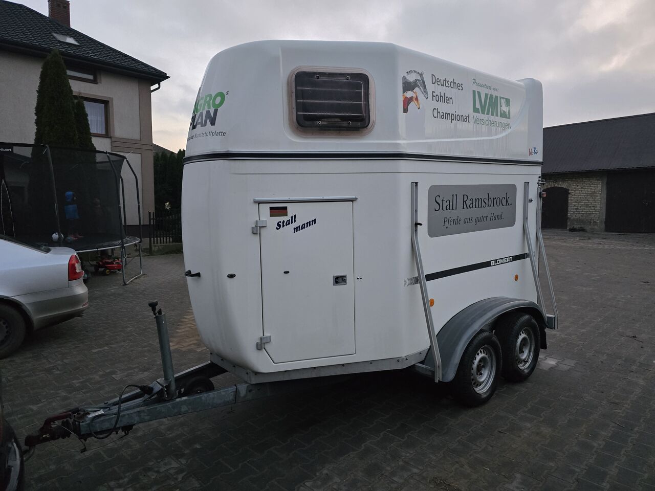 BLOMERT T2 — used livestock trailer for sale